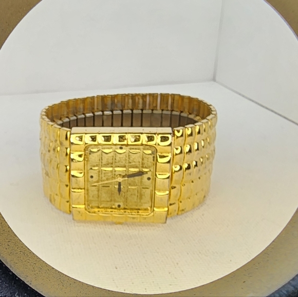 Joan Rivers classic watch - Picture 9 of 9